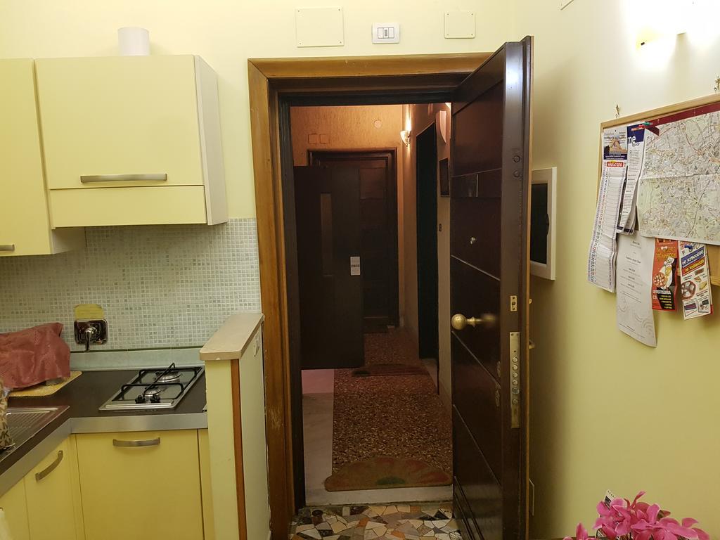 مبيت وإفطار روما Alenic المظهر الخارجي الصورة